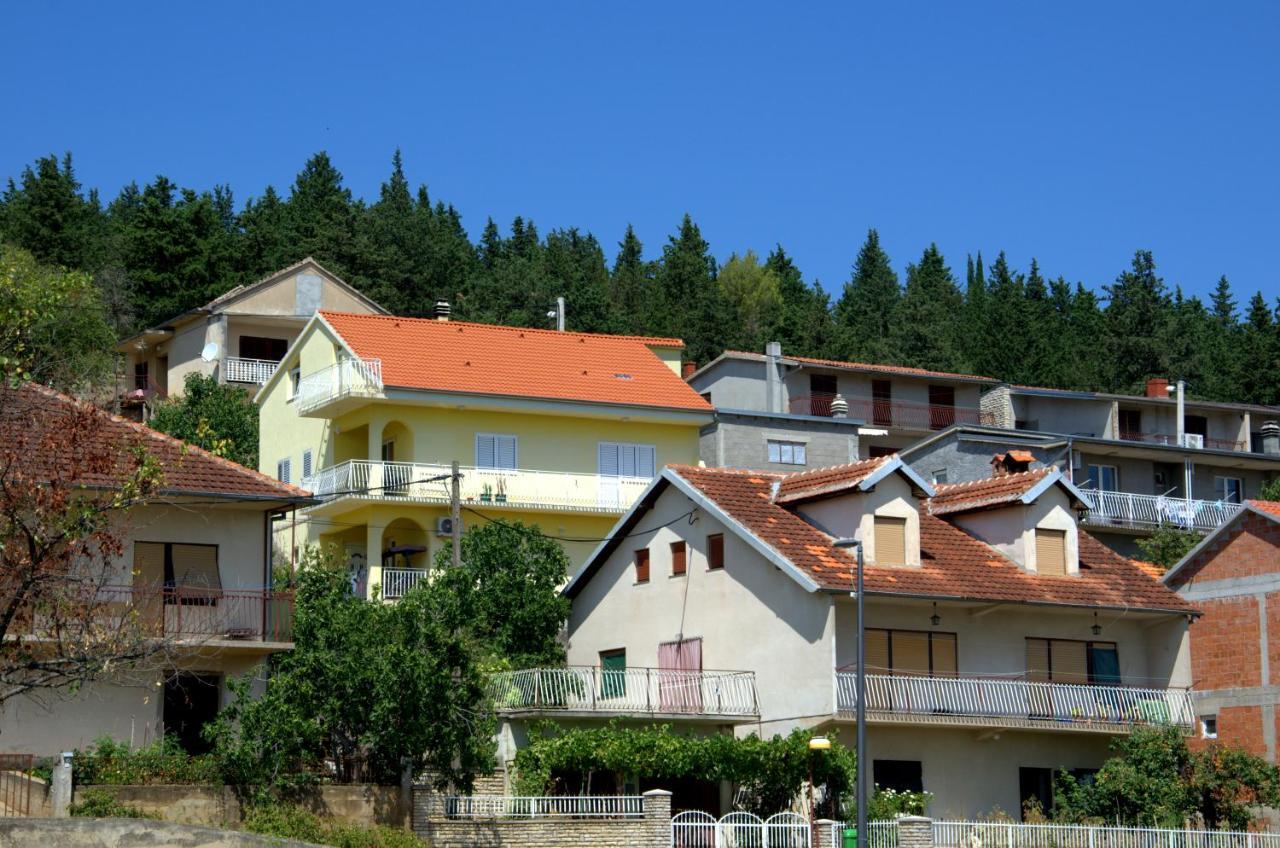 Angel Sky Appartement Drniš Buitenkant foto